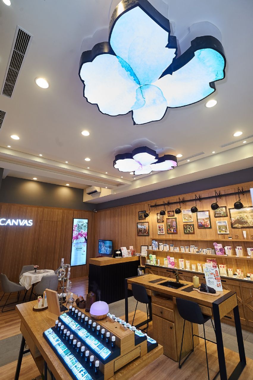 CANVAS 卡芬詩概念店